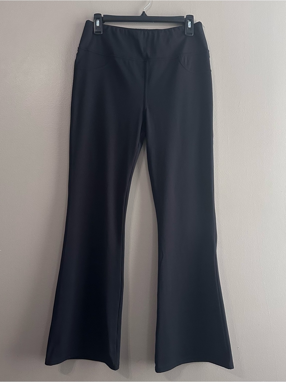 Halara Black DayStretch High Waisted Pocket Flare Yoga Leggings Womens Large